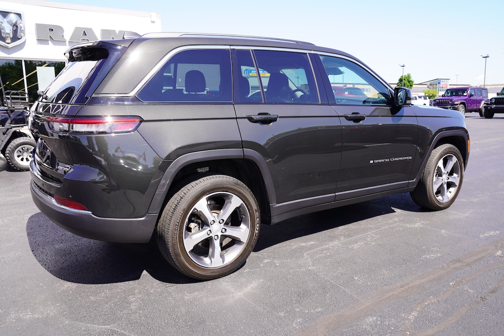 Used 2023 Jeep Grand Cherokee Limited SUV