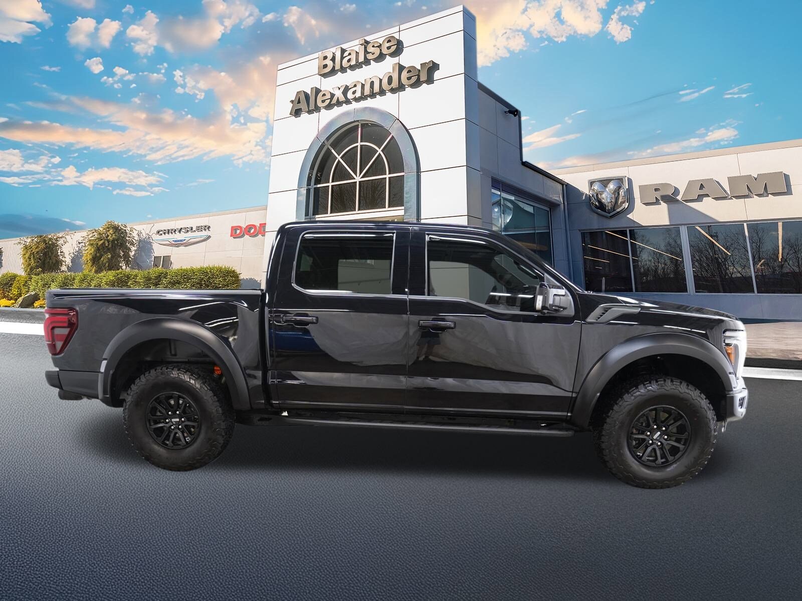 2024 Ford F-150 Raptor photo 2