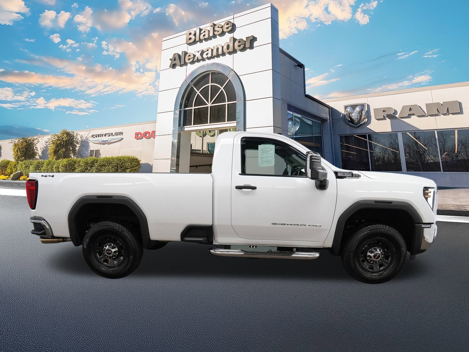 2025 Gmc Sierra 2500 HD Pro photo 2