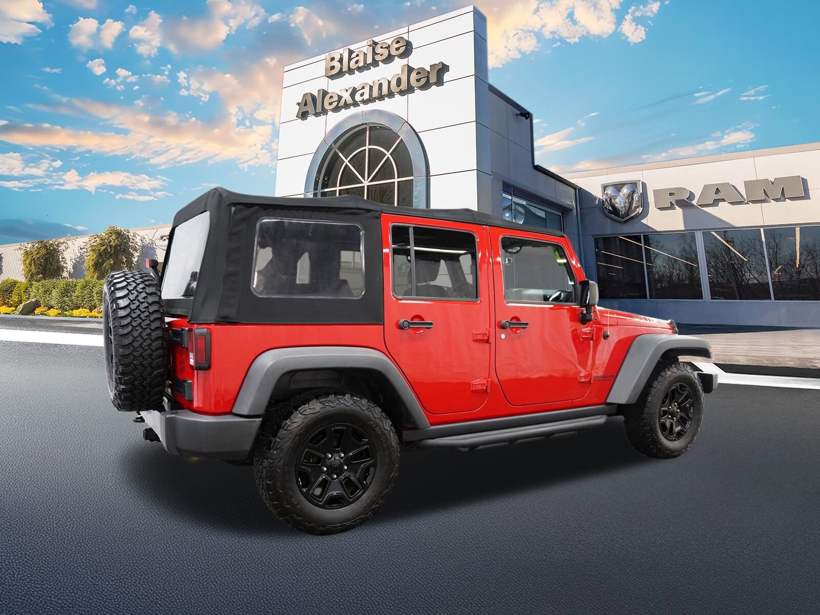 2015 Jeep Wrangler Unlimited Willys Wheeler photo 3