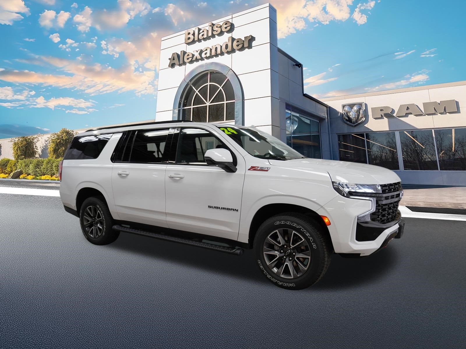 2024 Chevrolet Suburban 4WD 1500 Z71's photo