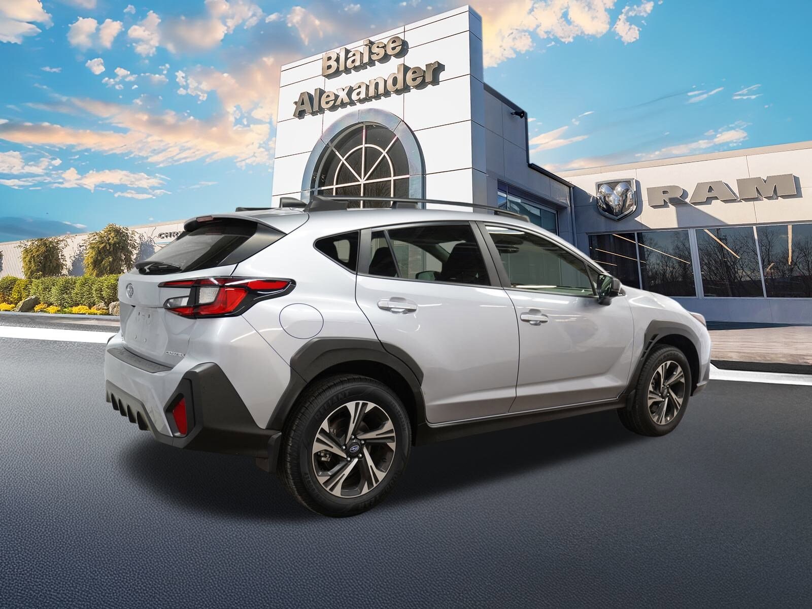 2024 Subaru Crosstrek Premium photo 3