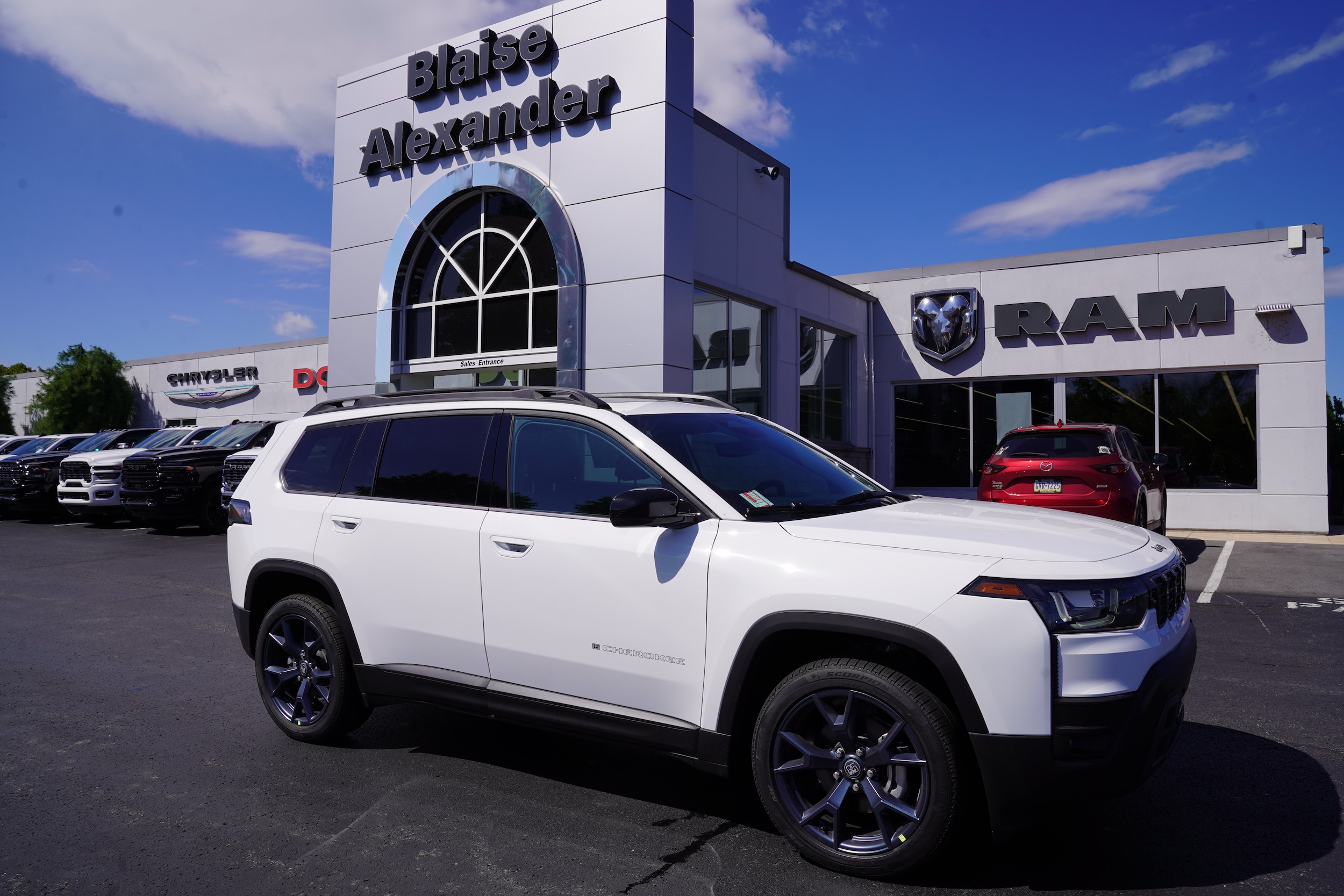 2026 Jeep Cherokee Laredo