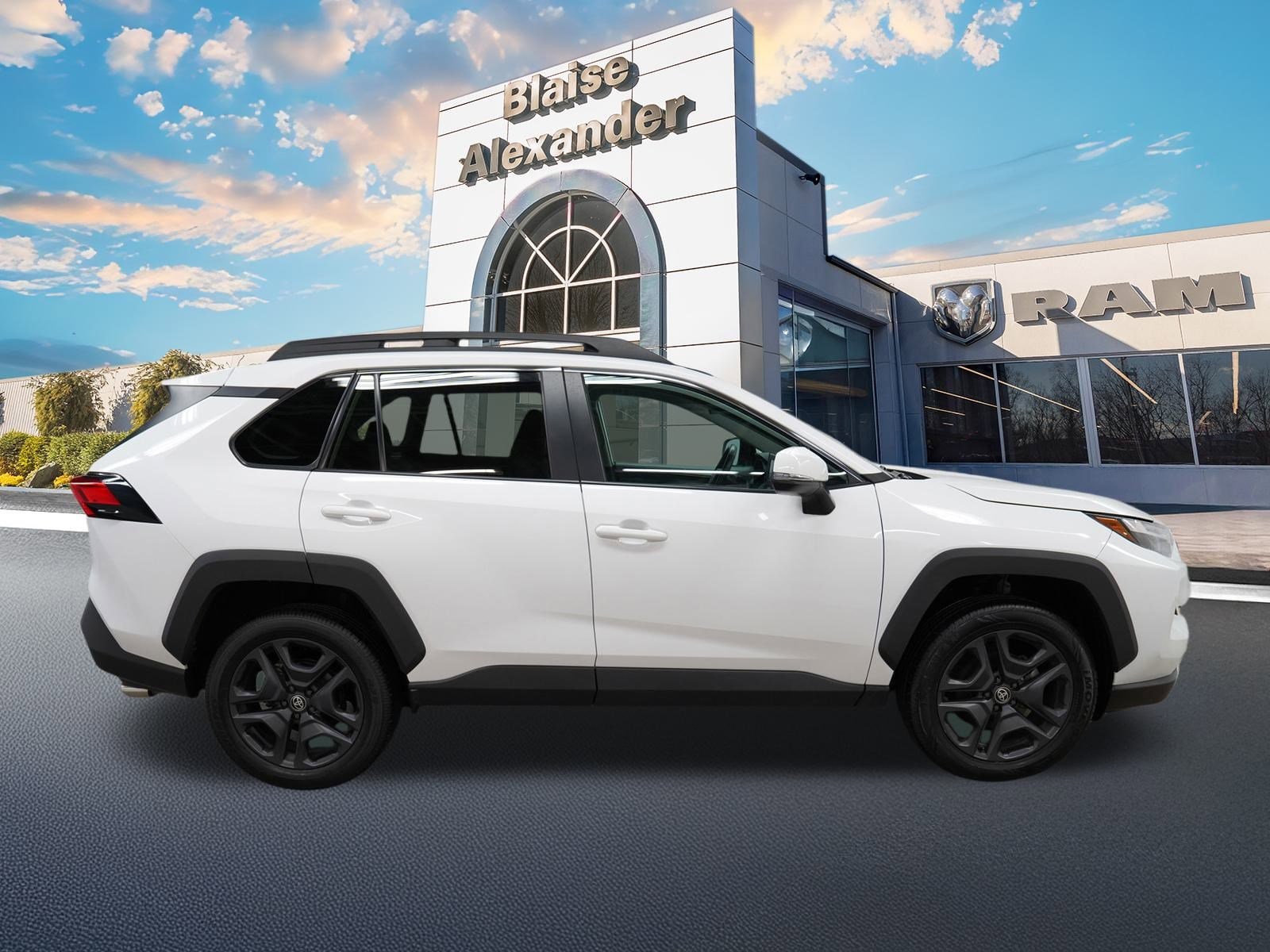 Used 2022 Toyota RAV4 Adventure with VIN 2T3J1RFVXNW265505 for sale in Lewisburg, PA