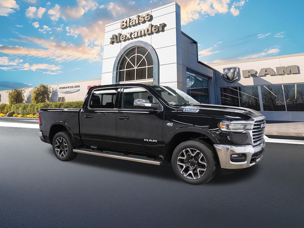New 2026 Ram 1500 LARAMIE CREW CAB 4X4 5'7 BOX Pickup