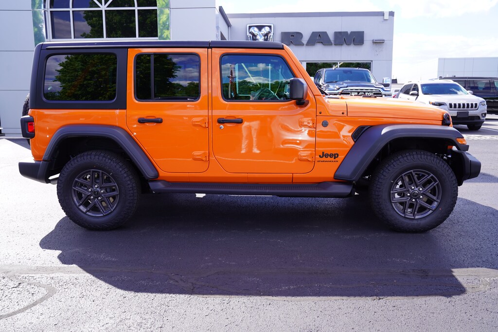New 2026 Jeep Wrangler 4-DOOR SPORT S Sport Utility