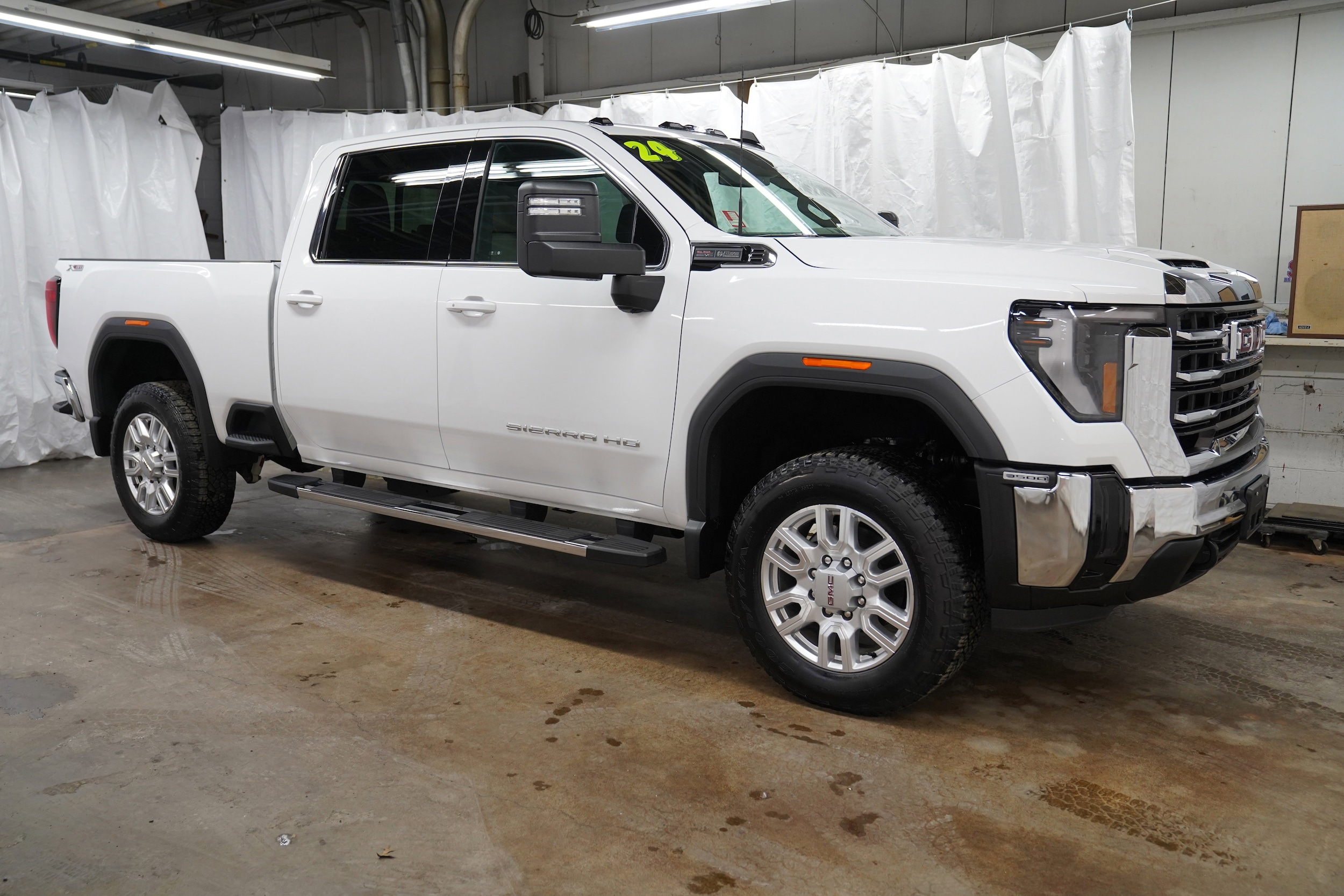 2024 GMC Sierra 3500HD SLE's photo