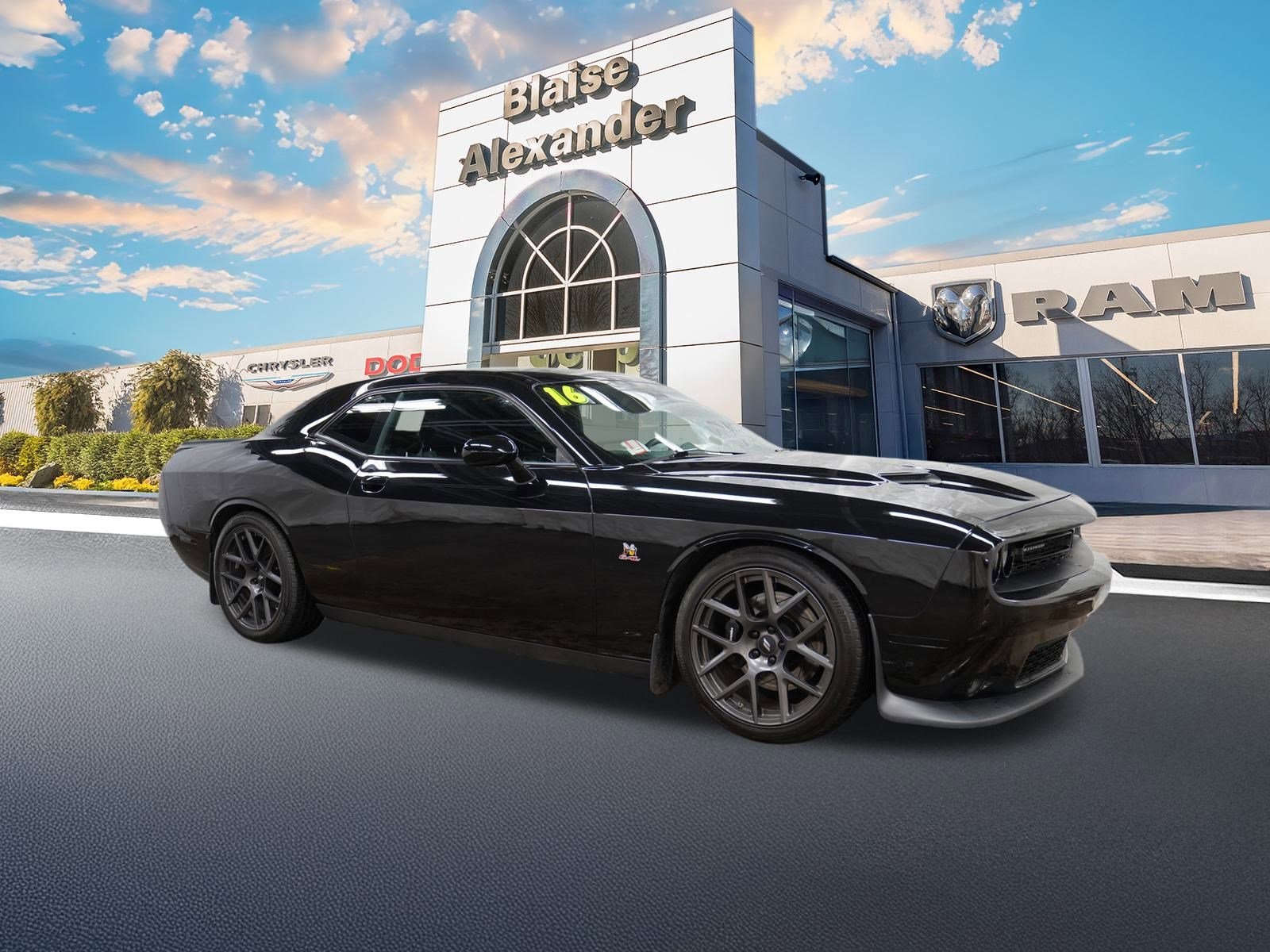 2016 Dodge Challenger Scat Pack's photo
