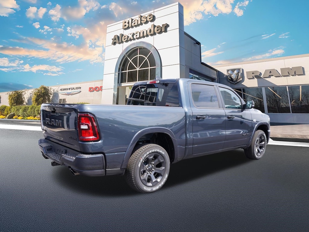 New 2026 Ram 1500 BIG HORN CREW CAB 4X4 5'7 BOX Pickup