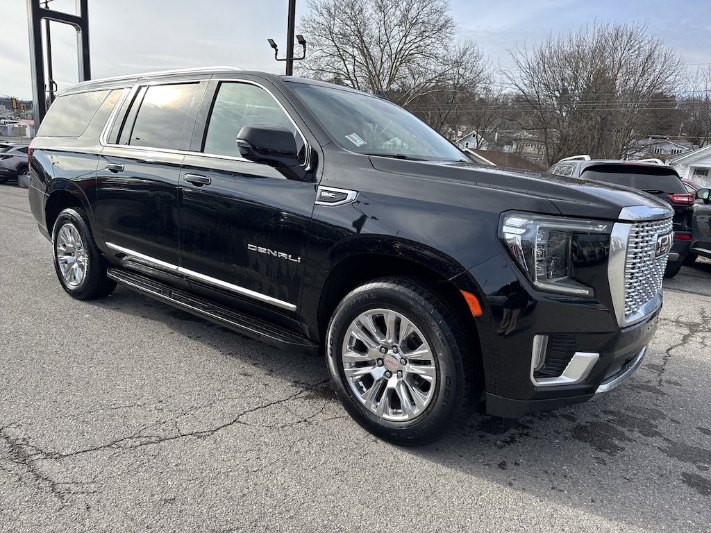 Used 2024 GMC Yukon XL Denali SUV