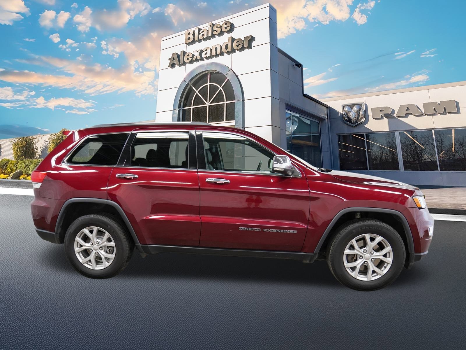 Used 2017 Jeep Grand Cherokee Limited with VIN 1C4RJFBGXHC658548 for sale in Lewisburg, PA