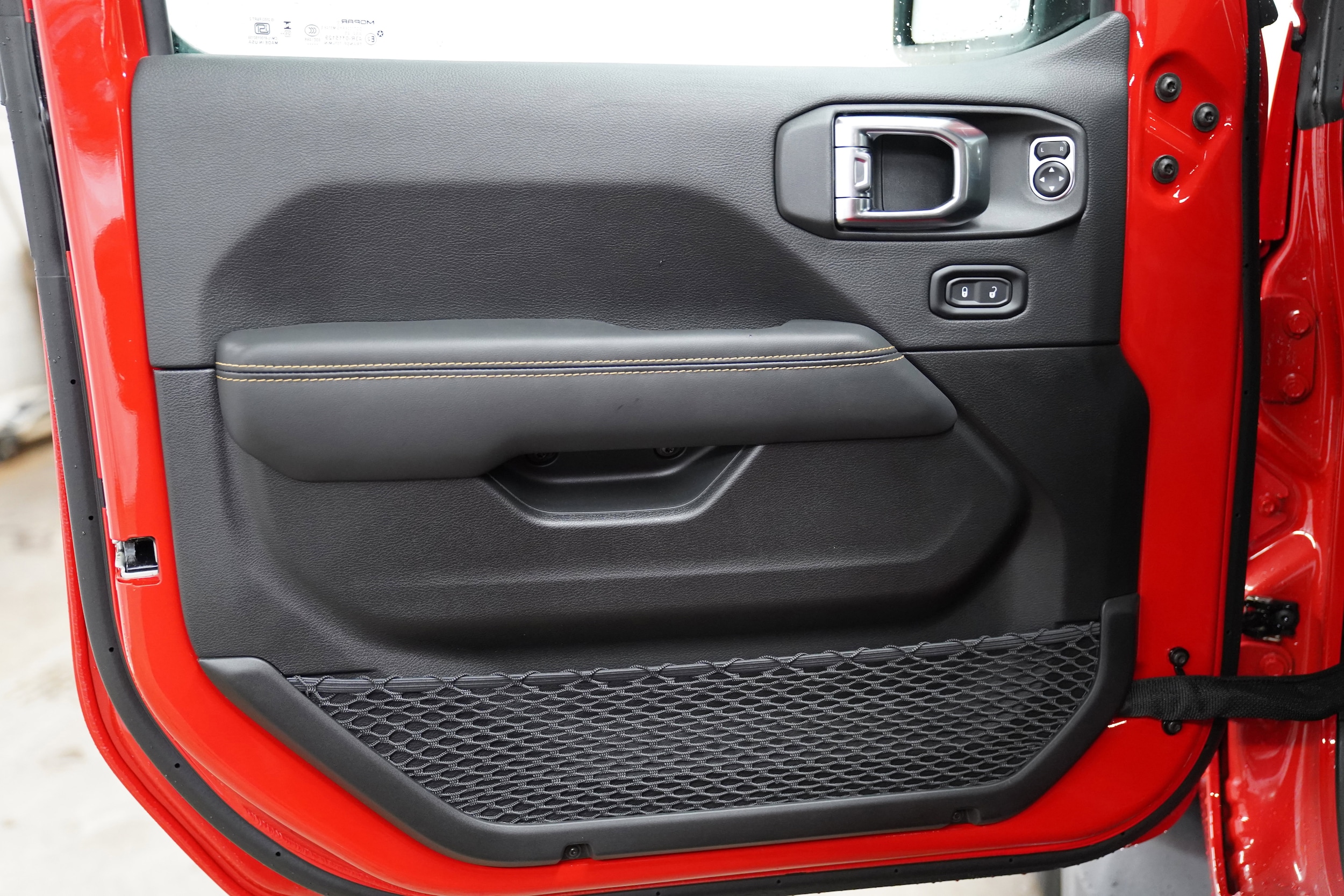 2026 Jeep Wrangler 4-Door Sahara - Photo 16