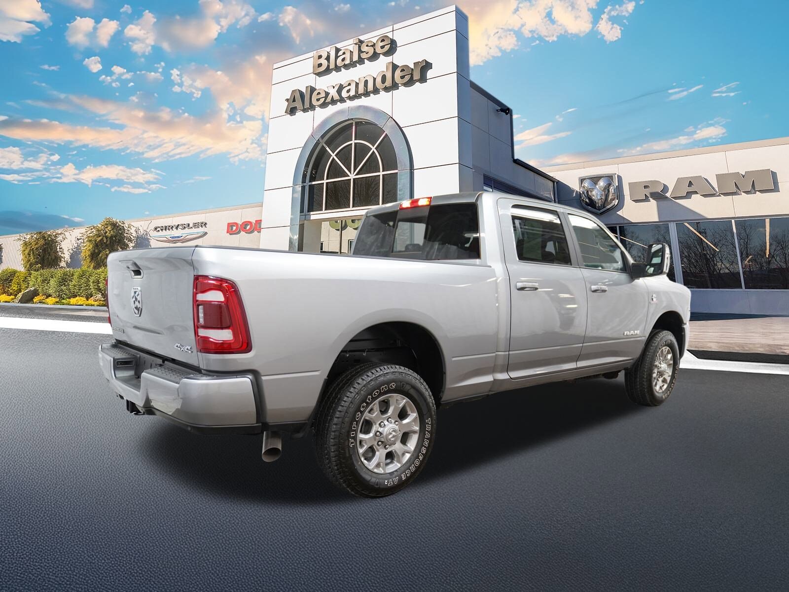 2024 Ram 2500 Laramie photo 3