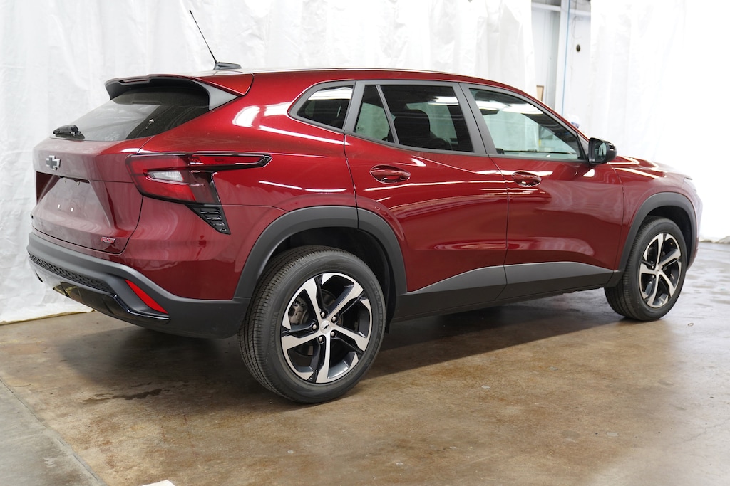Used 2024 Chevrolet Trax 1RS SUV