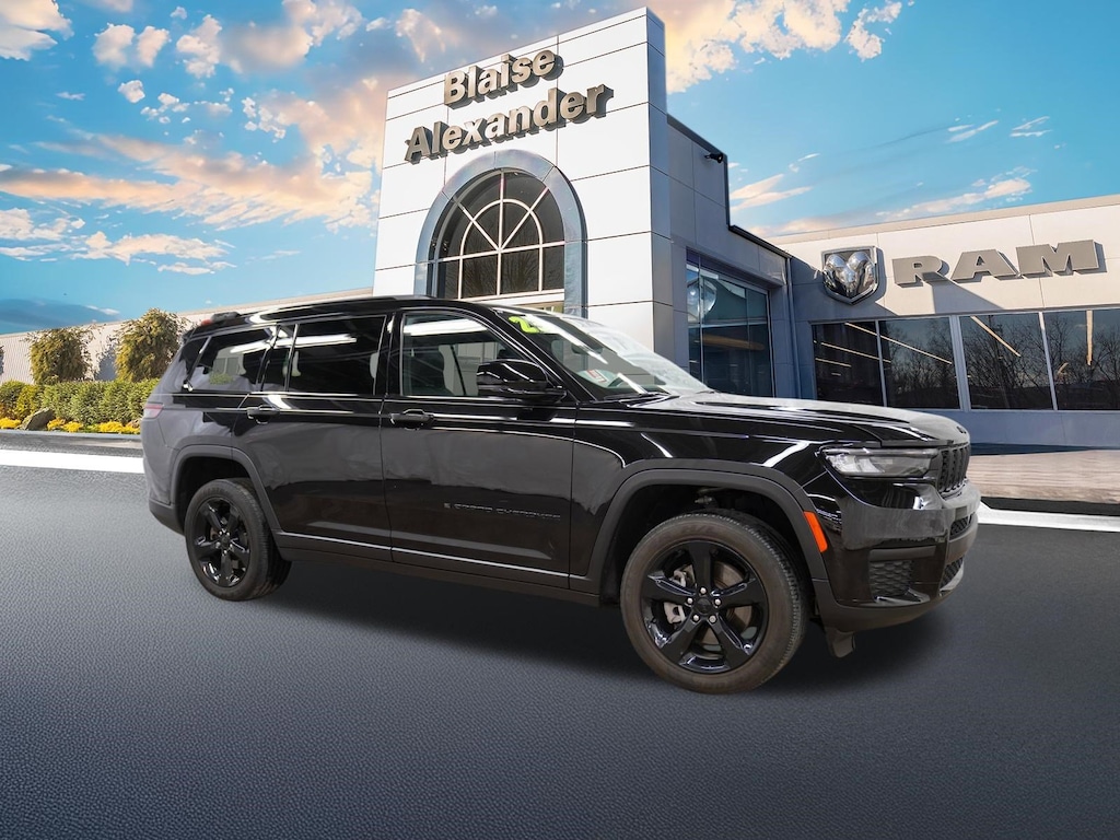 Used 2023 Jeep Grand Cherokee L Altitude SUV