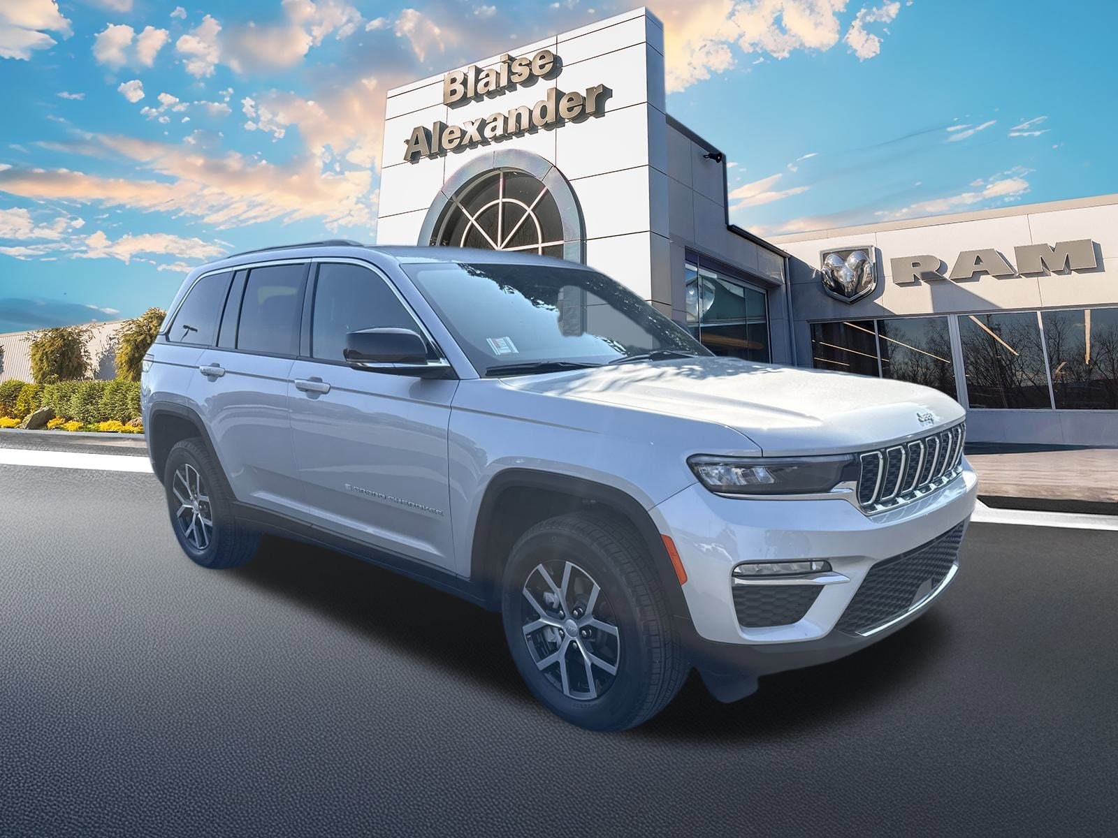 2025 Jeep Grand Cherokee Limited's photo