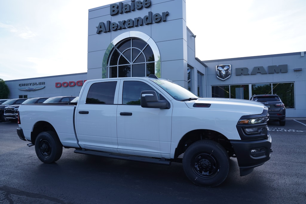 New 2026 Ram 2500 TRADESMAN CREW CAB 4X2 6'4 BOX Pickup