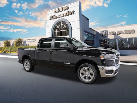 2026 Ram 1500 BIG HORN CREW CAB 4X4 5'7 BOX Pickup