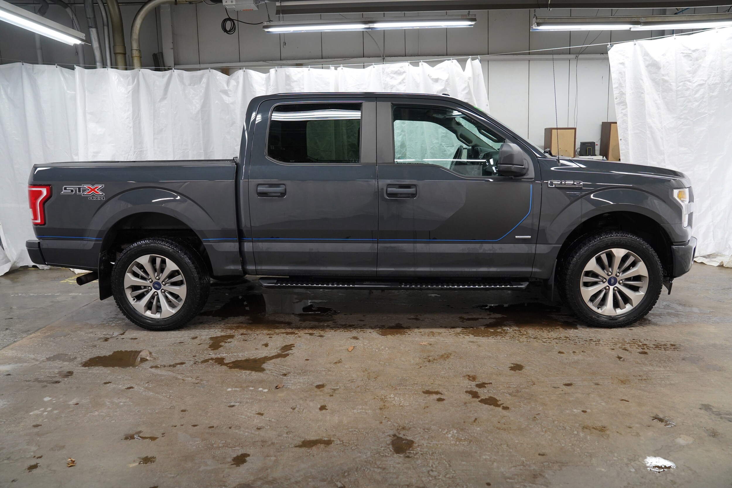 2017 Ford F-150 XL photo 2