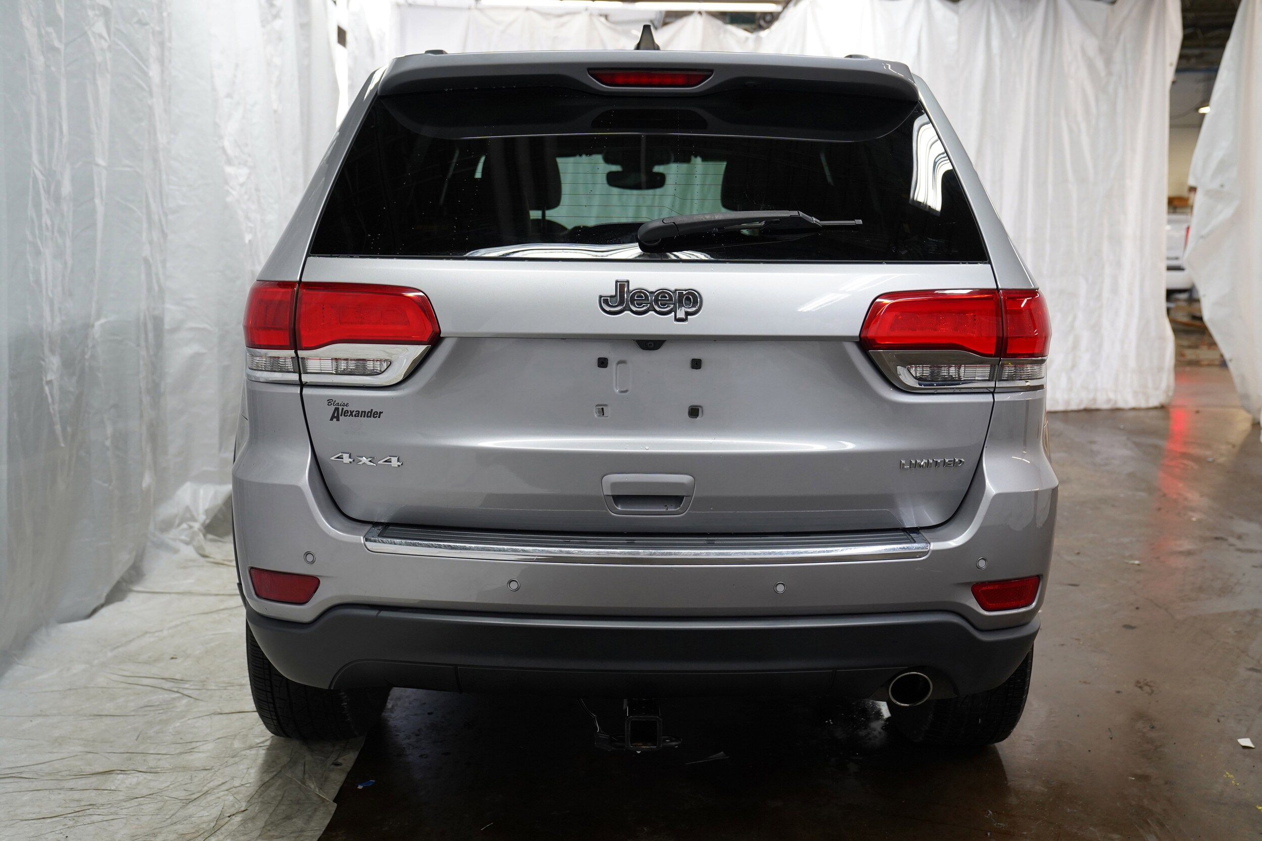 2017 Jeep Grand Cherokee Limited photo 3