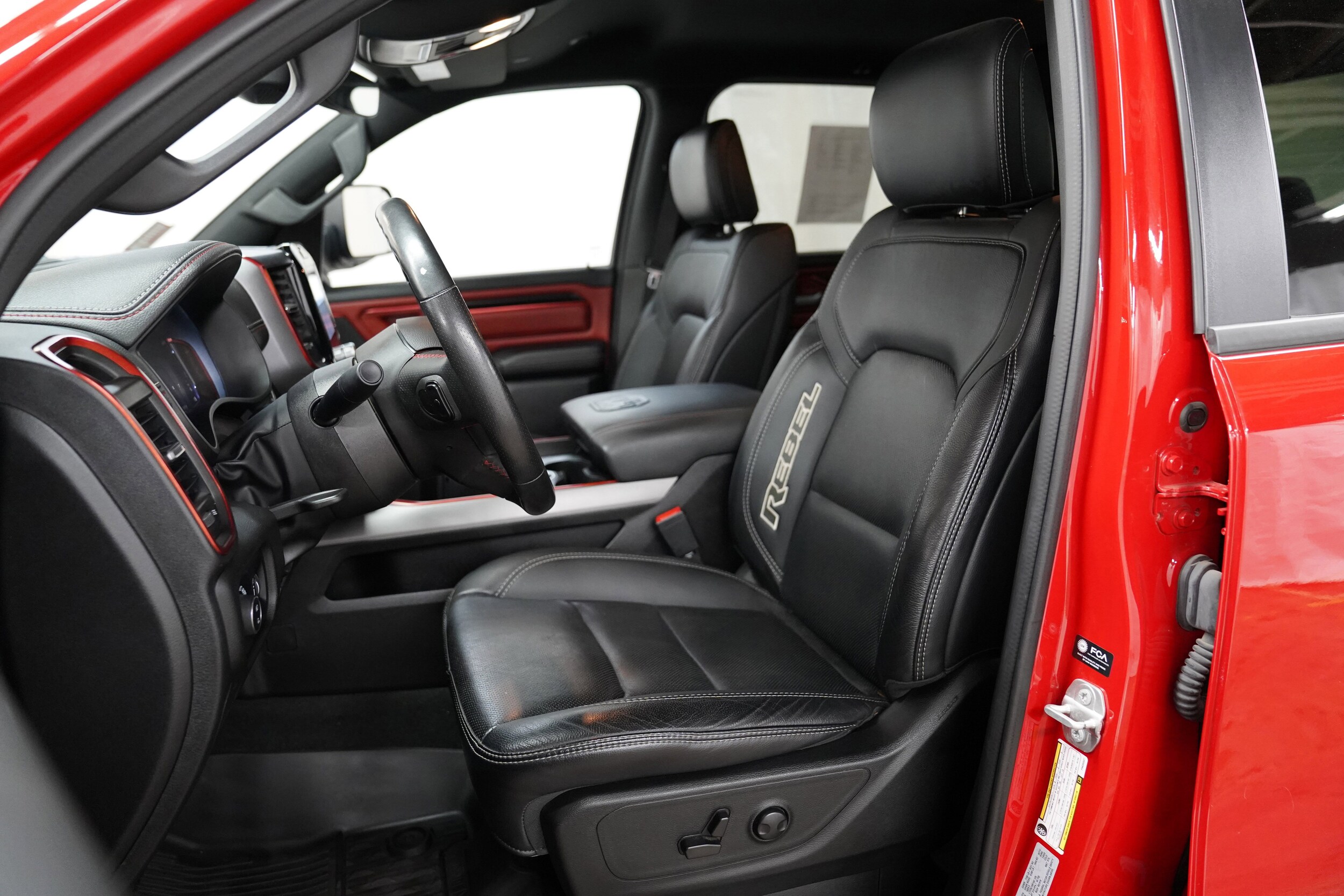 2023 Ram 1500 Rebel photo 4