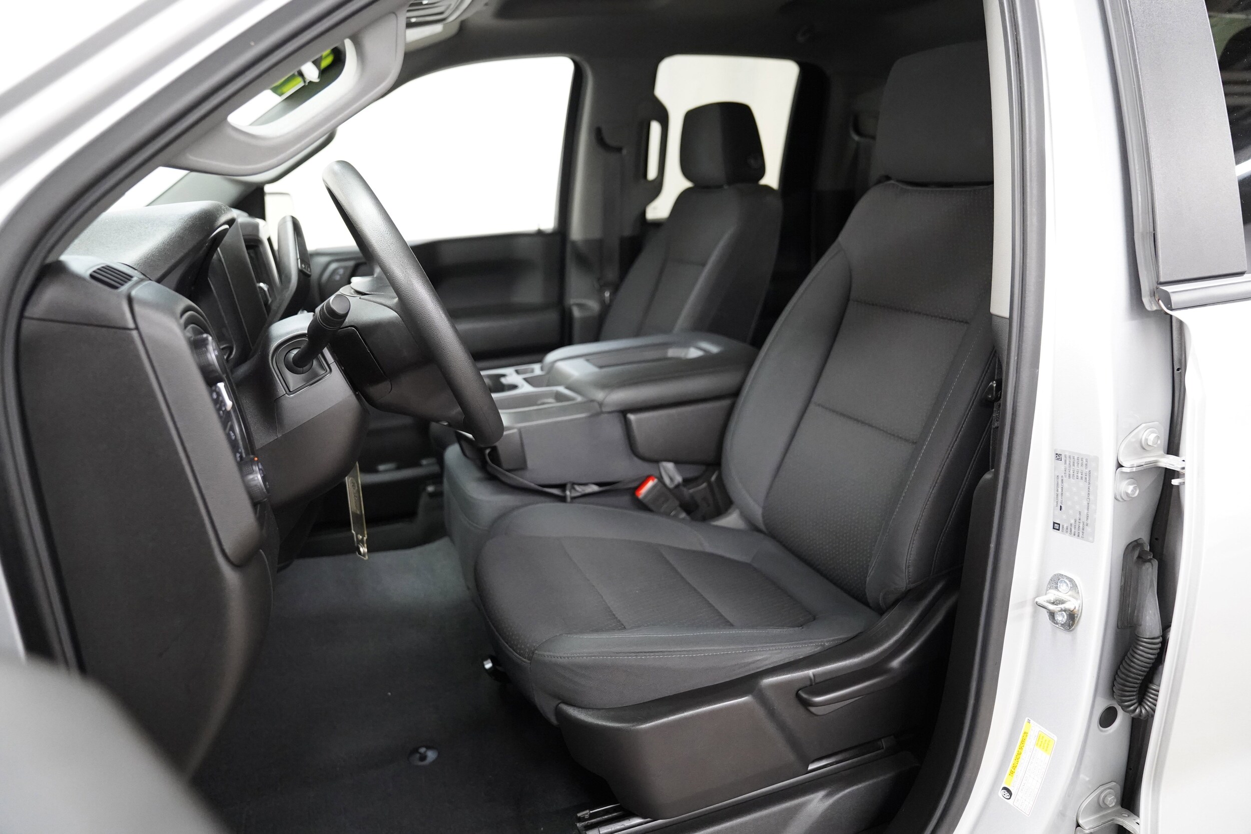 2019 Chevrolet Silverado 1500 Custom photo 4