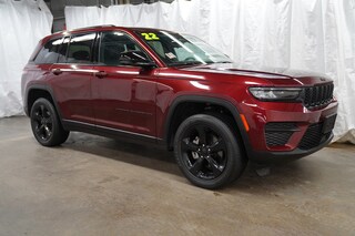 2022 Jeep Grand Cherokee Altitude SUV