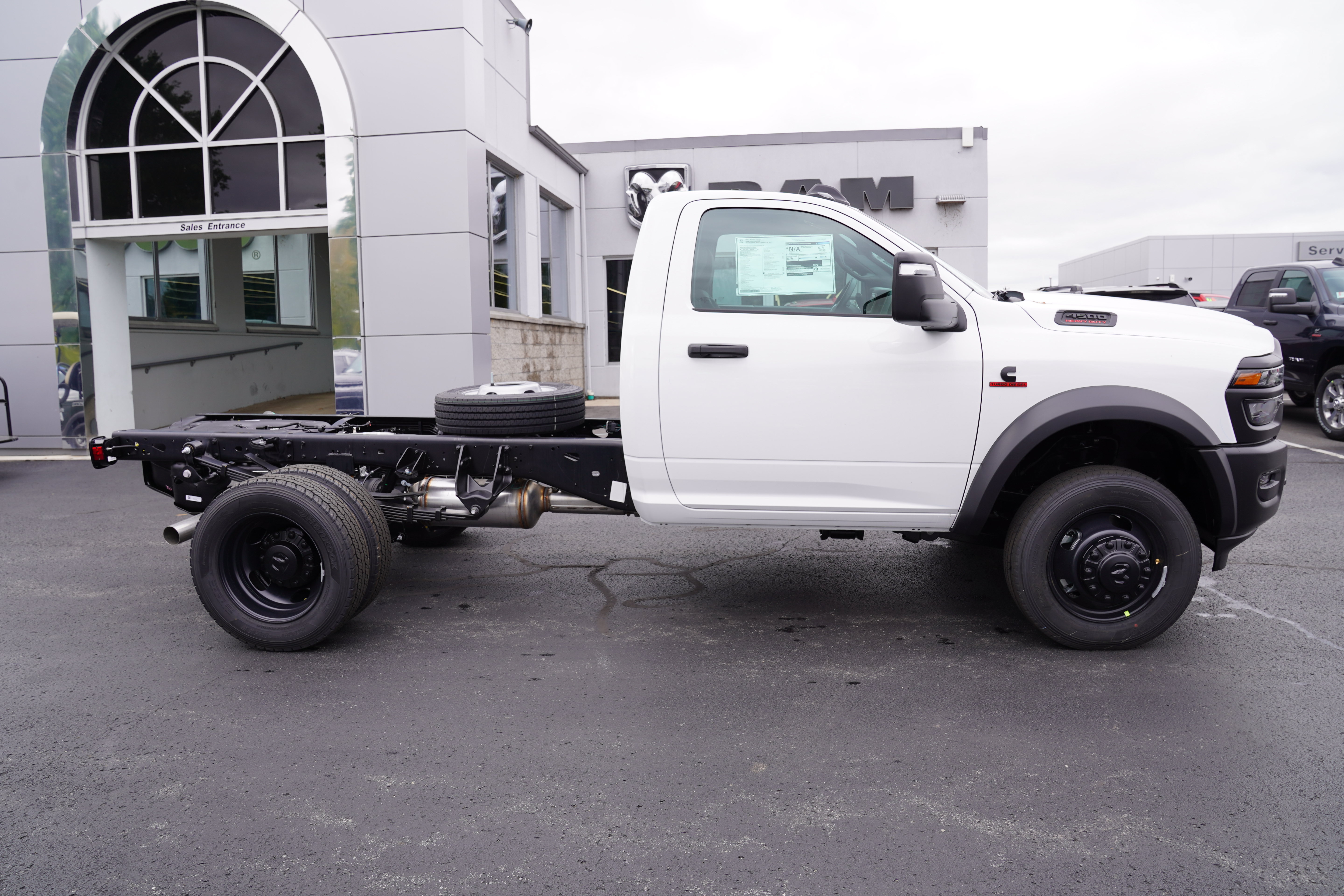 New 2027 Ram 4500 REG CAB CHASSIS Pickup