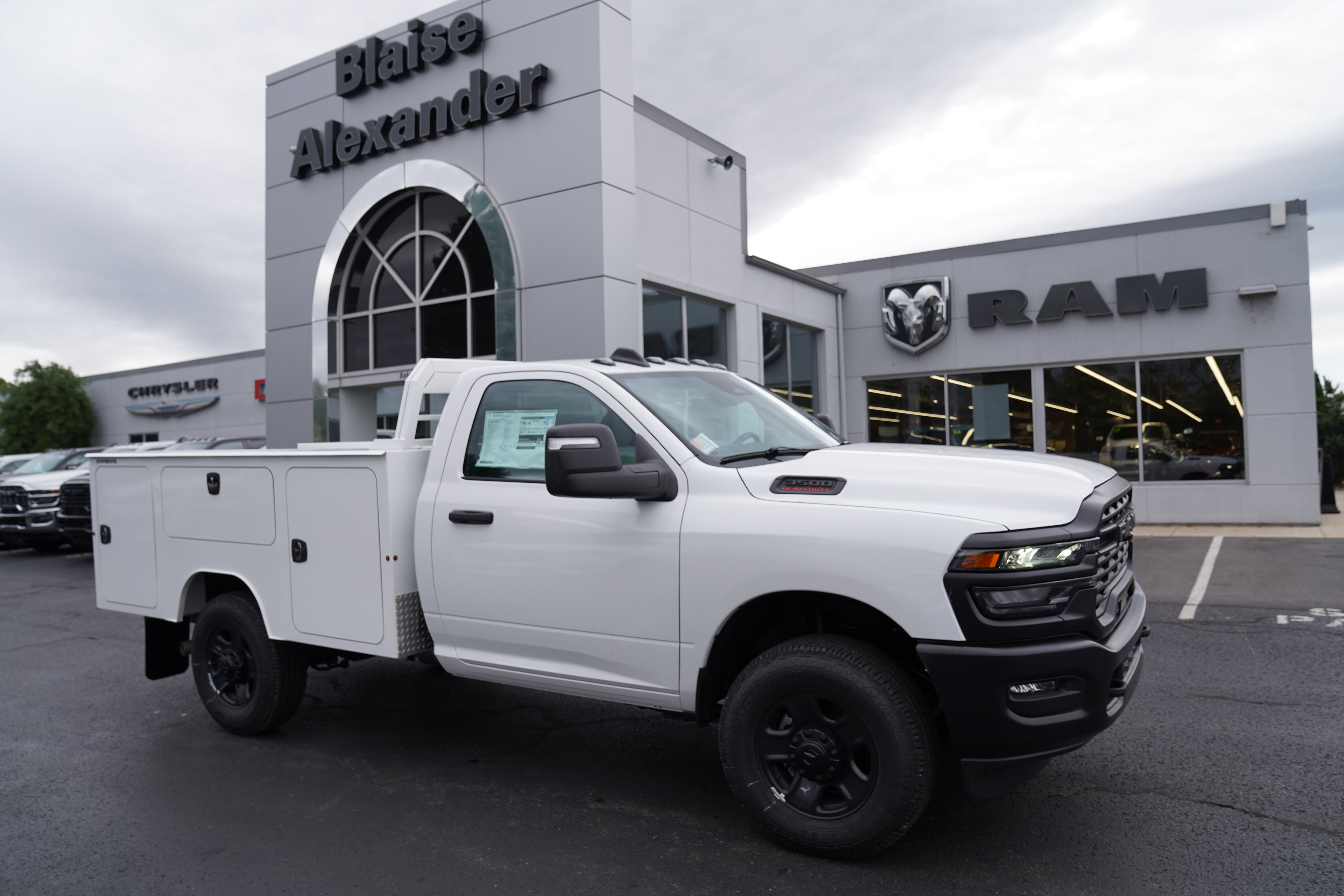 New 2026 Ram 3500 REG CAB CHASSIS 4X4 Pickup