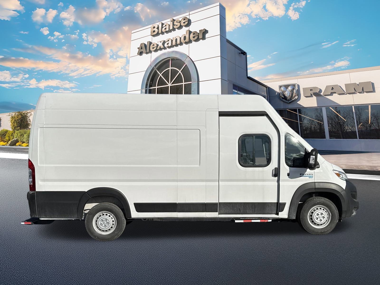 2024 Ram ProMaster 3500 photo 2
