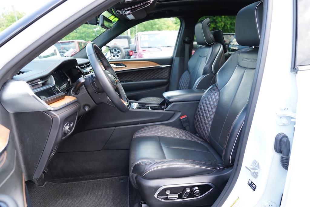 Used 2024 Jeep Grand Cherokee L Summit Reserve SUV