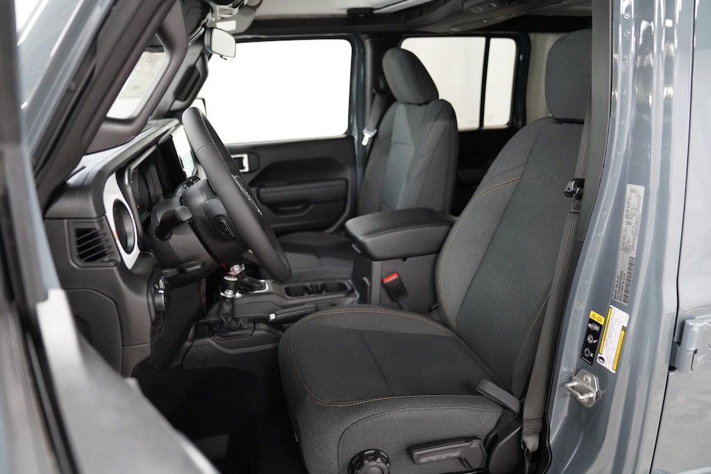 New 2026 Jeep Wrangler 4-DOOR SPORT S Sport Utility