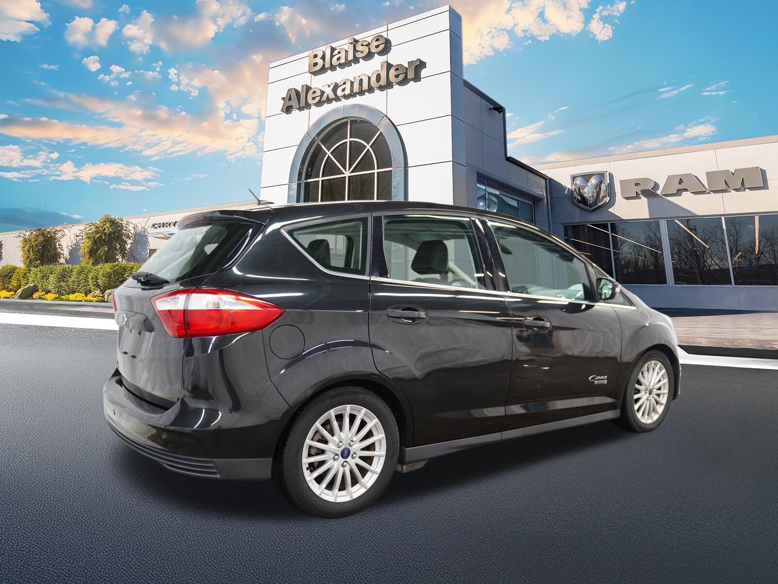 2015 Ford C-Max Energi SEL photo 3