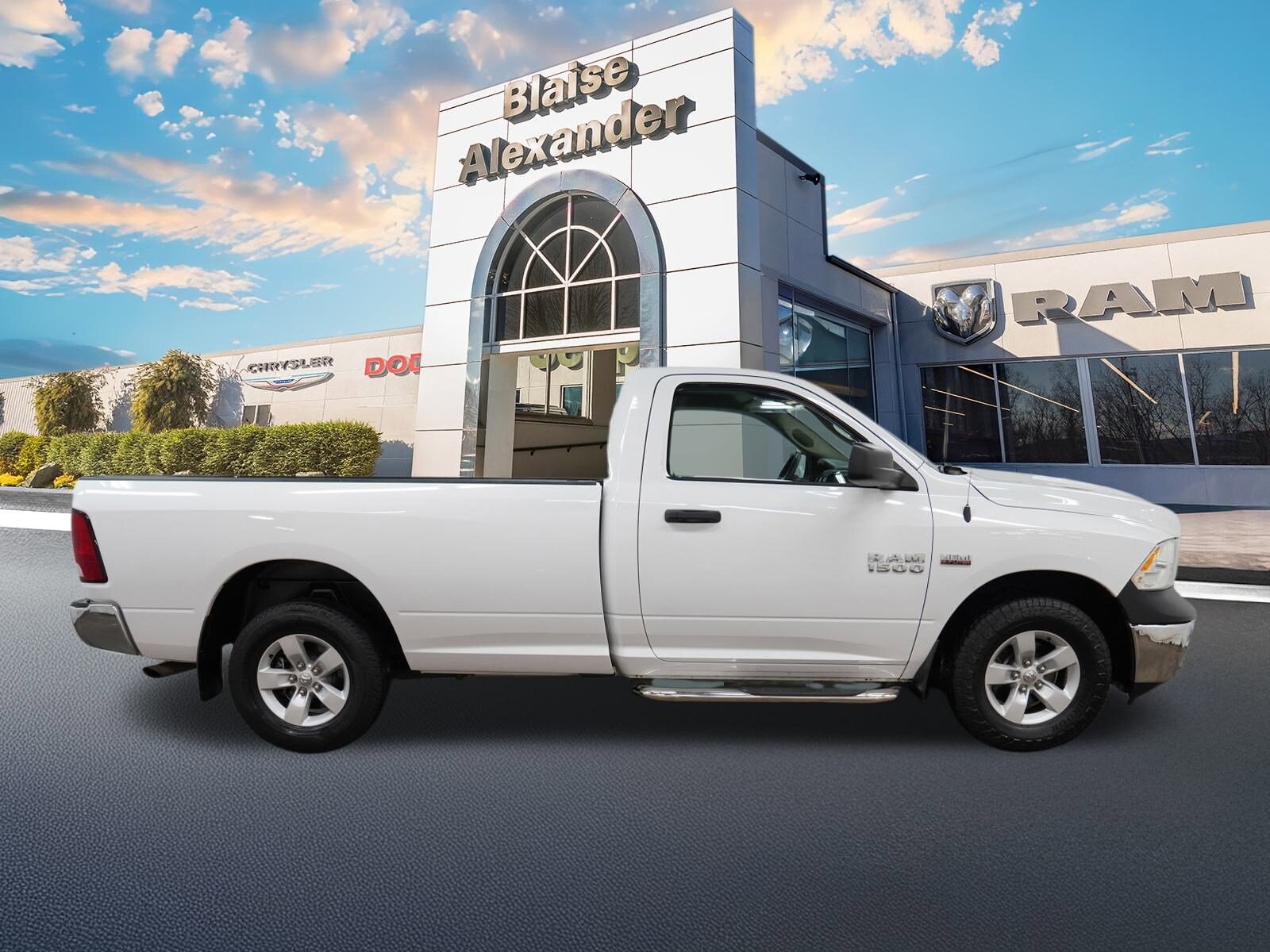 2018 Ram 1500 Tradesman photo 2