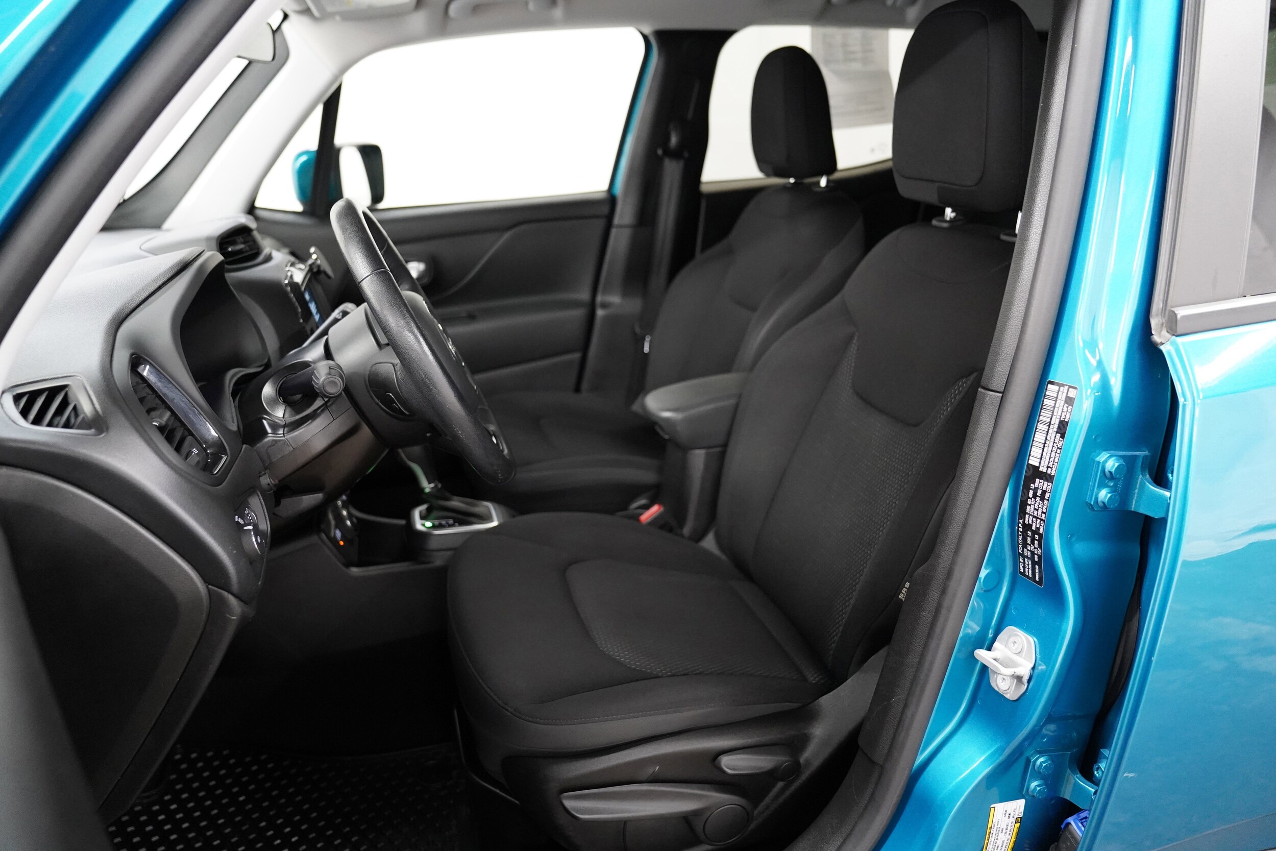 2020 Jeep Renegade Altitude photo 4
