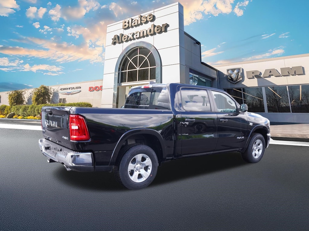 New 2026 Ram 1500 BIG HORN CREW CAB 4X4 5'7 BOX Pickup