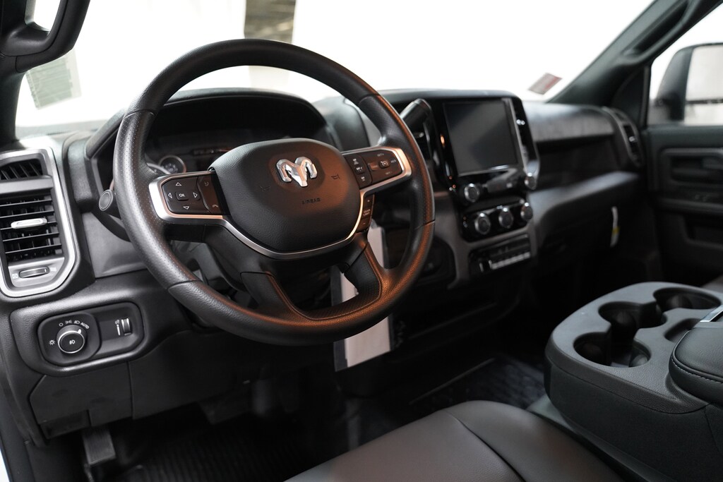 New 2026 Ram 5500 Chassis Cab TRADESMAN REGULAR 4X4 60' CA Pickup