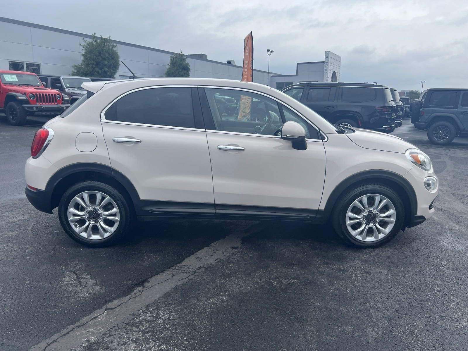 Used 2016 FIAT 500X Trekking with VIN ZFBCFXDTXGP383328 for sale in Lewisburg, PA