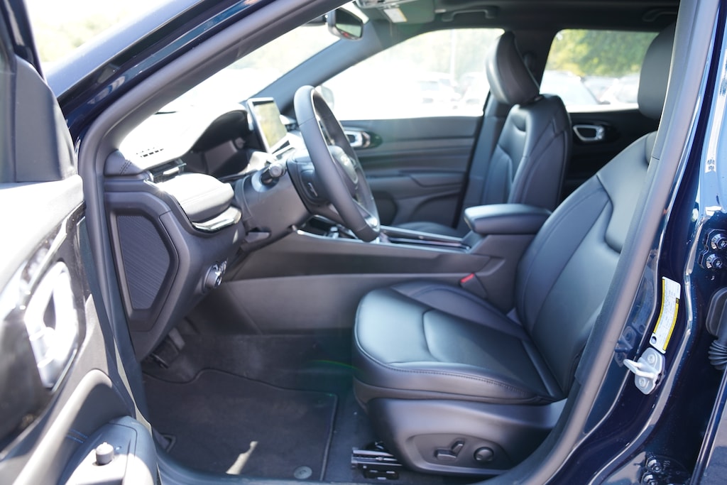New 2026 Jeep Compass LIMITED ALTITUDE 4X4 Sport Utility