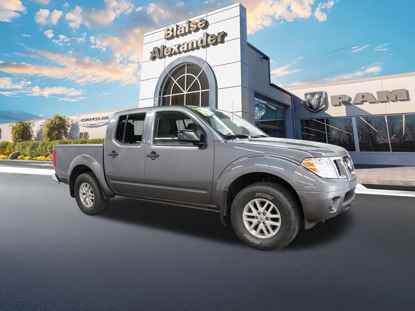 2019 Nissan Frontier 4.0 SV Crew Cab 4X4 AT SWB's photo