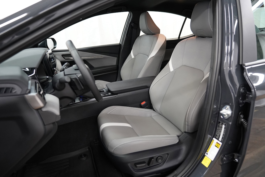 Used 2026 Toyota Camry SE Sedan