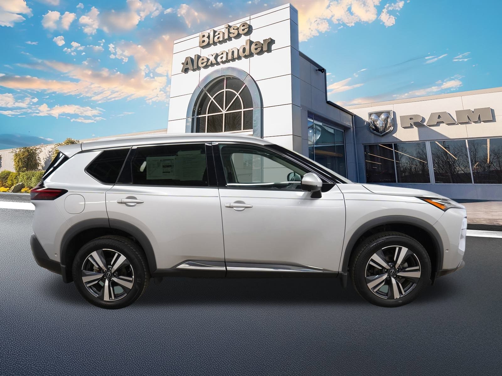 Used 2023 Nissan Rogue SL with VIN 5N1BT3CB8PC742956 for sale in Lewisburg, PA