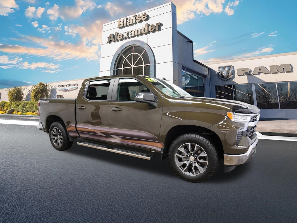 Used 2023 Chevrolet Silverado 1500 LT Truck Crew Cab