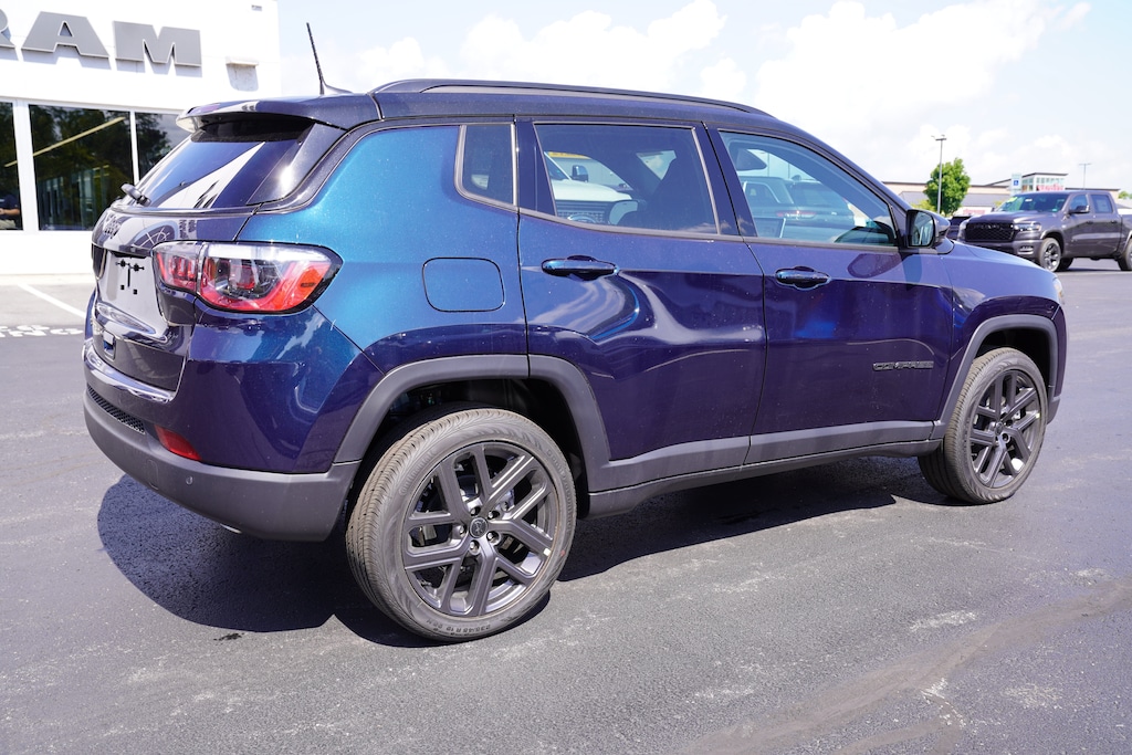 New 2026 Jeep Compass LIMITED ALTITUDE 4X4 Sport Utility
