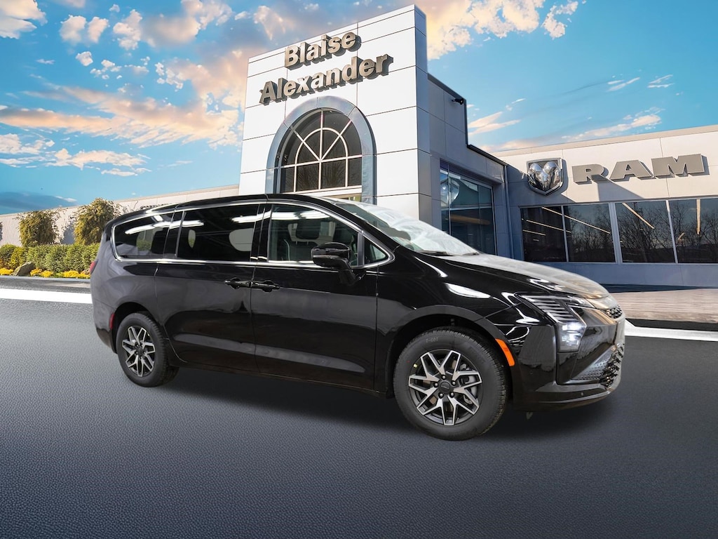 New 2027 Chrysler Pacifica LIMITED AWD Passenger Van