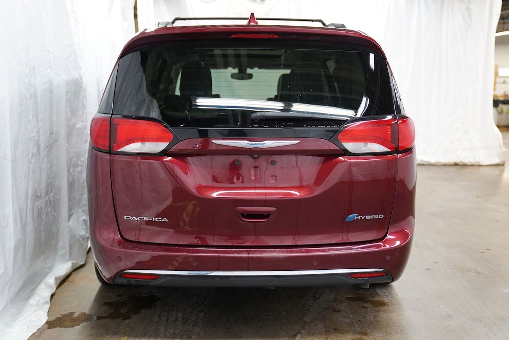 Used 2018 Chrysler Pacifica Hybrid Limited Van Passenger Van