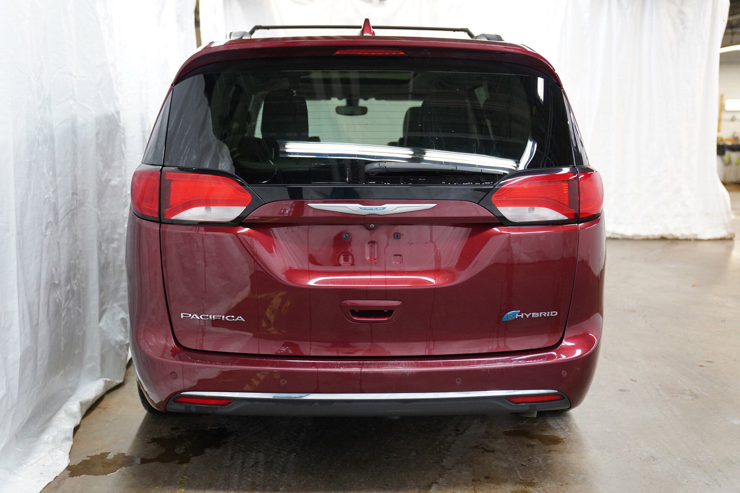 2018 Chrysler Pacifica Hybrid Limited photo 4