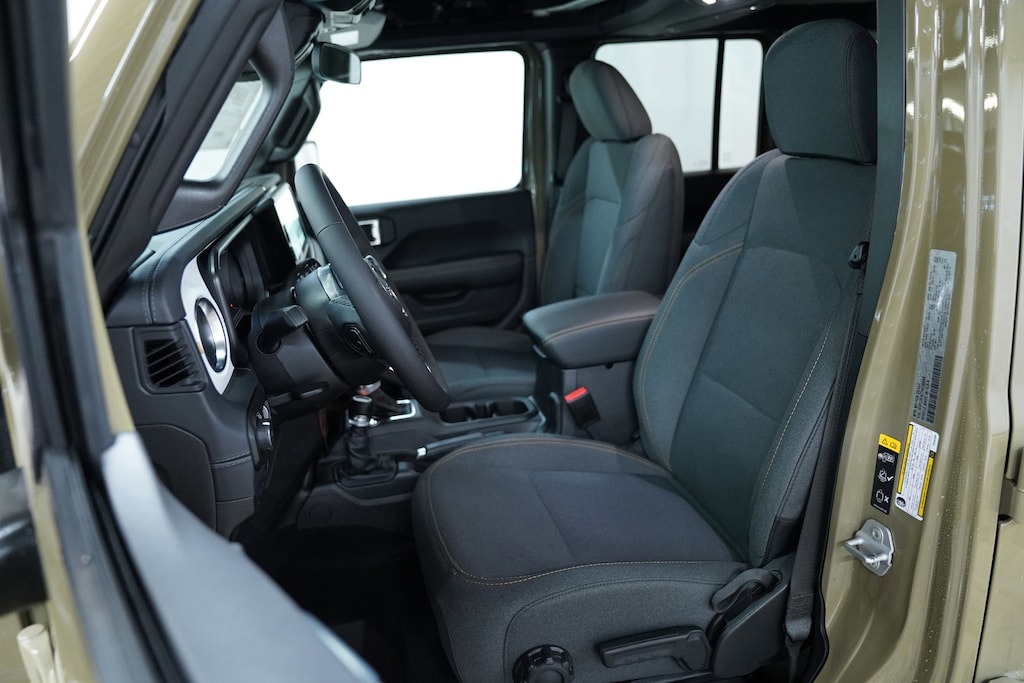 New 2026 Jeep Wrangler 4-DOOR SAHARA Sport Utility