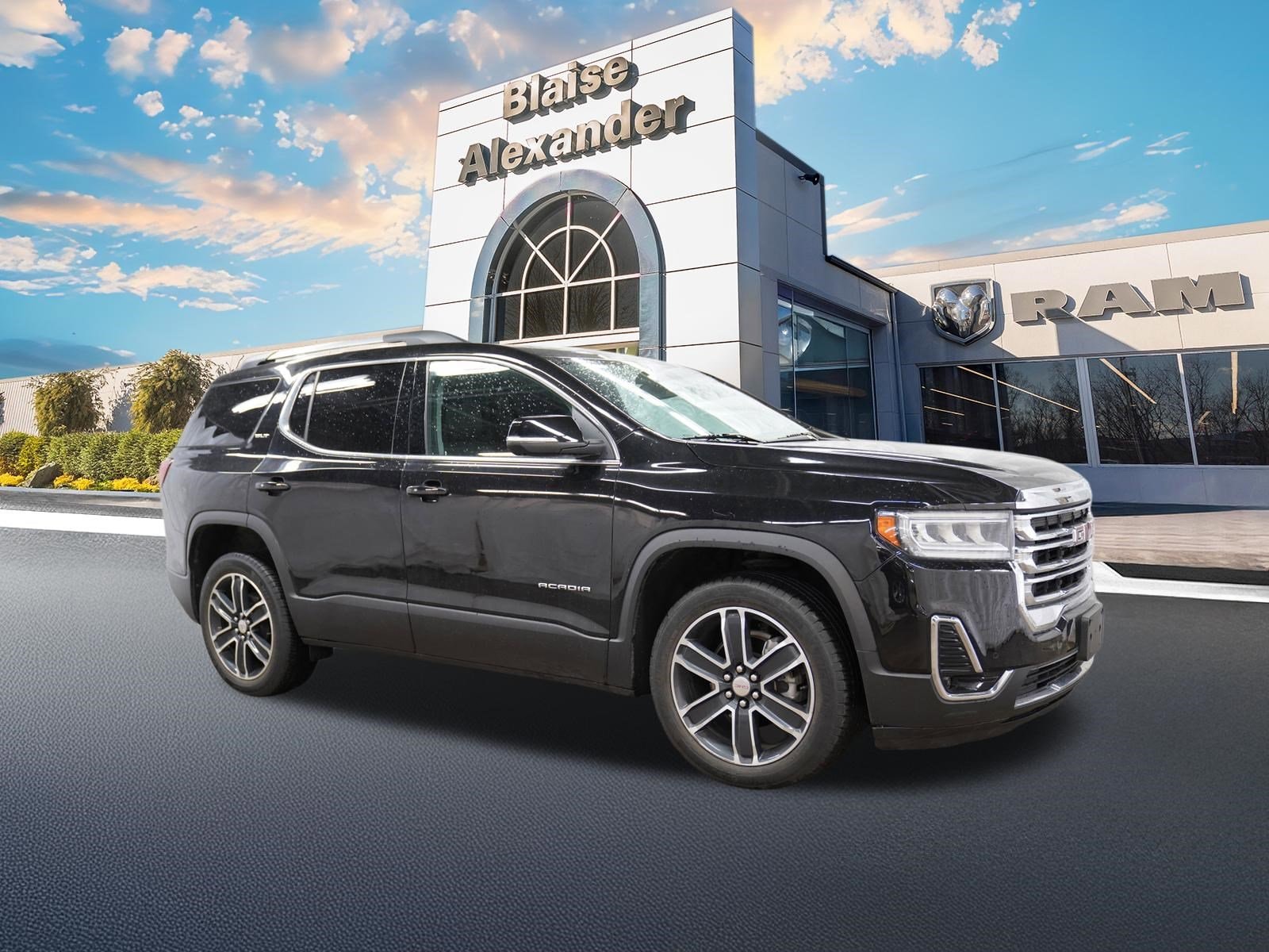 2023 GMC Acadia SLT AWD's photo