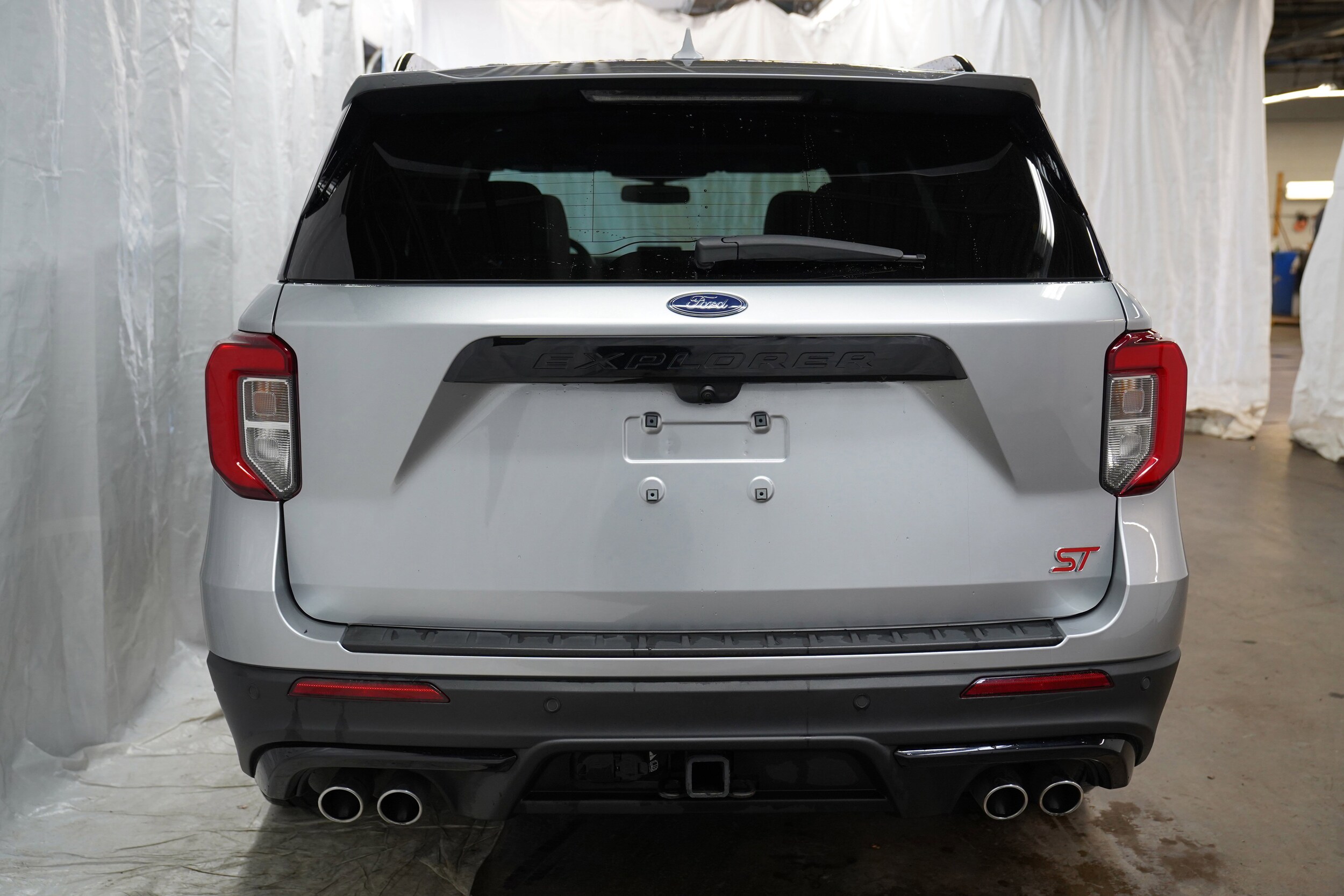 2020 Ford Explorer ST photo 3